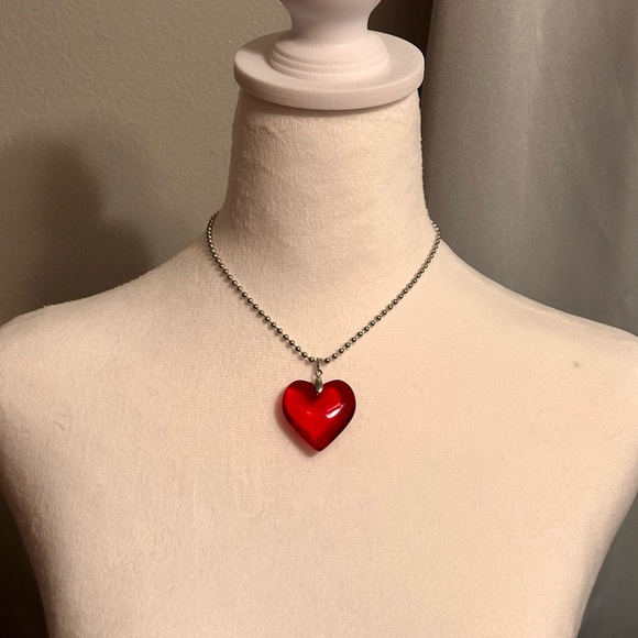 Red Crystal Heart Pendant Necklace Large Glass Heart Shaped Chunky 3D New Beaded - Picture 3 of 9